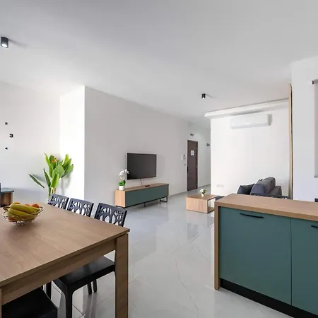 דירה Brand New 3bdr Flat In Vibrant Swieqi By Pmi Malta Is-Swieqi