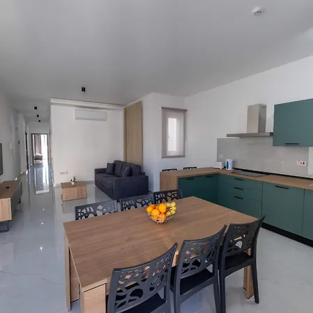 דירה Brand New 3bdr Flat In Vibrant Swieqi By Pmi Malta