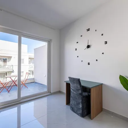 Brand New 3bdr Flat In Vibrant Swieqi By Pmi Malta דירה
